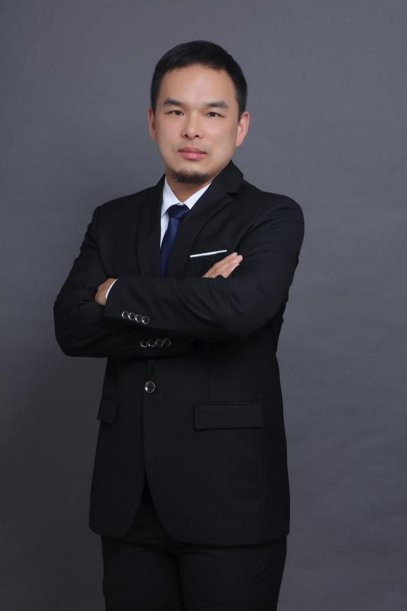 陈磊.jpg